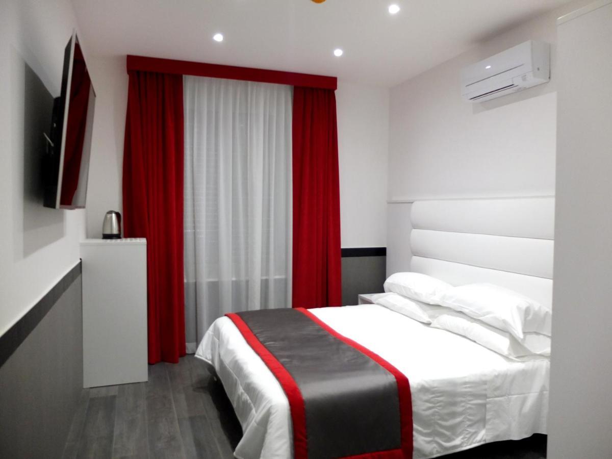 Astoria Golden Gate Hotel Roma Ngoại thất bức ảnh